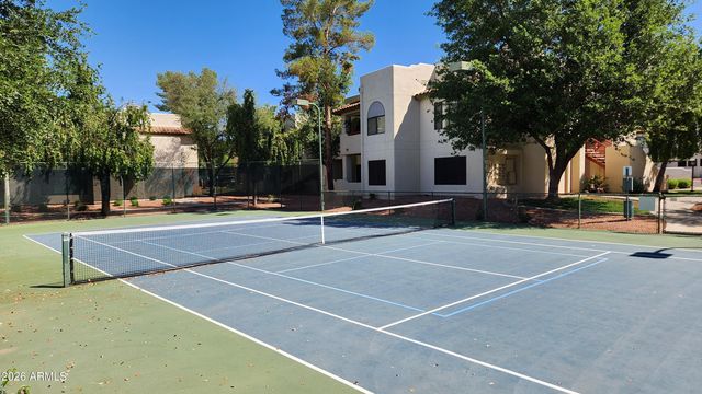 750 E NORTHERN Avenue 1124, Phoenix, AZ 85020