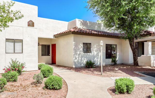 750 E NORTHERN Avenue 1124, Phoenix, AZ 85020