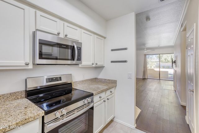 750 E NORTHERN Avenue 1124, Phoenix, AZ 85020