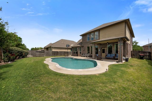 9611 Lost Woods Drive, Richmond, TX 77406