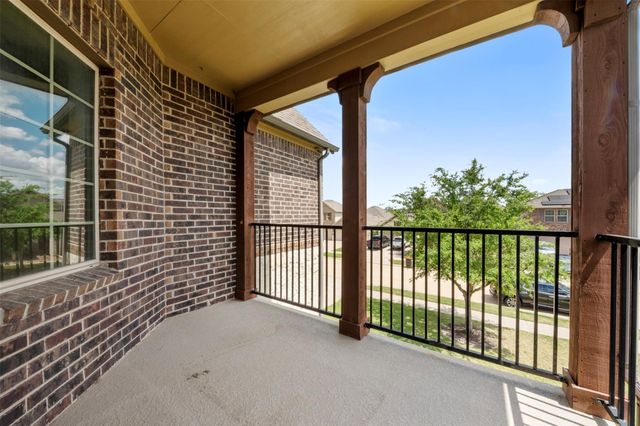 9611 Lost Woods Drive, Richmond, TX 77406