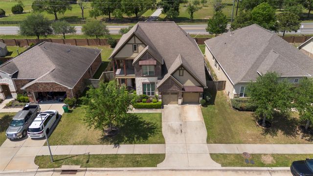 9611 Lost Woods Drive, Richmond, TX 77406