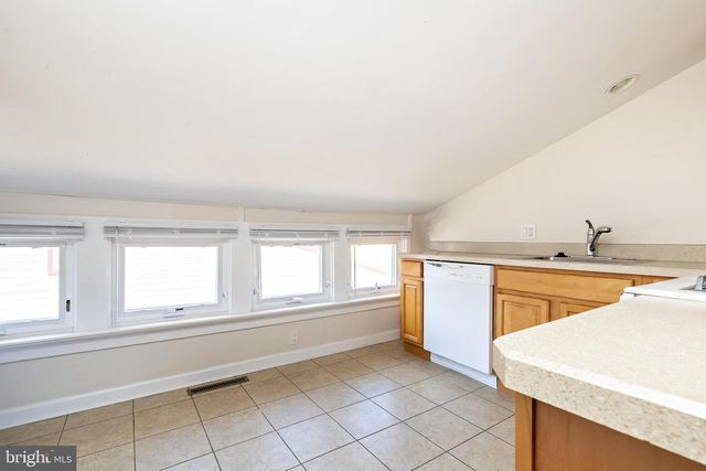 1305 SYLVAN DR, Haddon Heights, NJ 08035