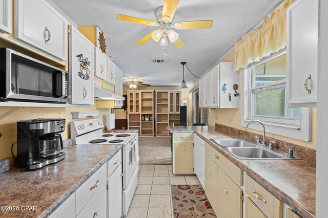 1017 W 28th Place, Panama City, FL 32405