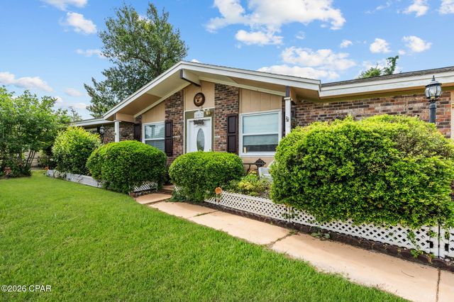 1017 W 28th Place, Panama City, FL 32405