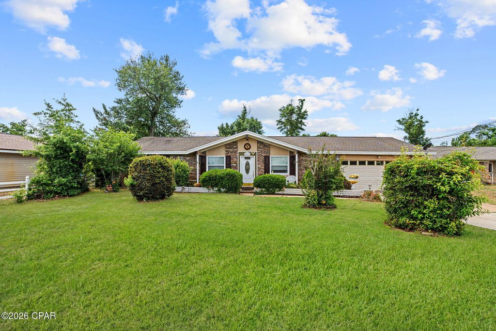 1017 W 28th Place, Panama City, FL 32405
