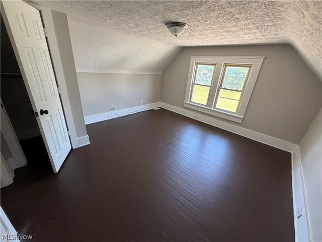 1096 E 72nd Street, Cleveland, OH 44103
