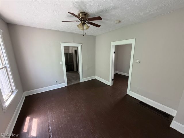 1096 E 72nd Street, Cleveland, OH 44103