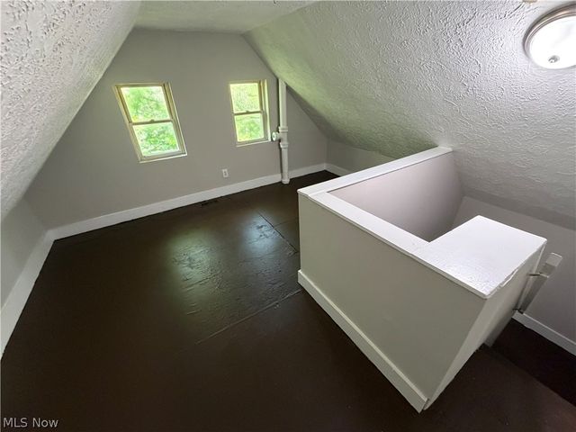 1096 E 72nd Street, Cleveland, OH 44103