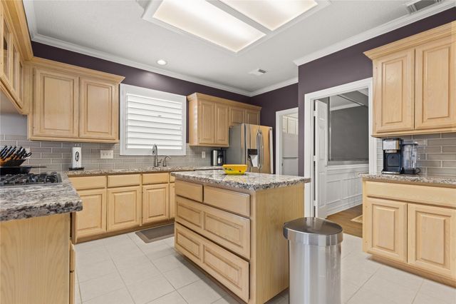 3318 Clover Valley Drive, Kingwood, TX 77345