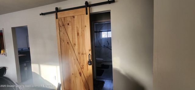 1406 Weymouth Court, Lansing, MI 48911