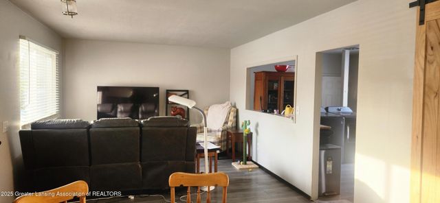 1406 Weymouth Court, Lansing, MI 48911