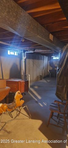 1406 Weymouth Court, Lansing, MI 48911