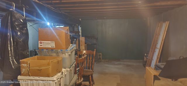 1406 Weymouth Court, Lansing, MI 48911