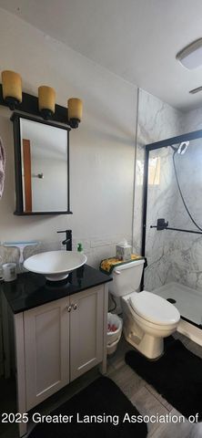 1406 Weymouth Court, Lansing, MI 48911