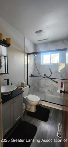 1406 Weymouth Court, Lansing, MI 48911