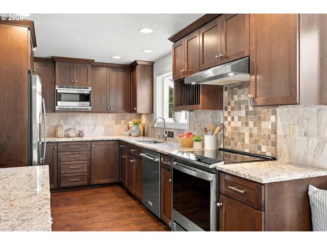 3310 Sw 175TH Ave, Beaverton, OR 97003
