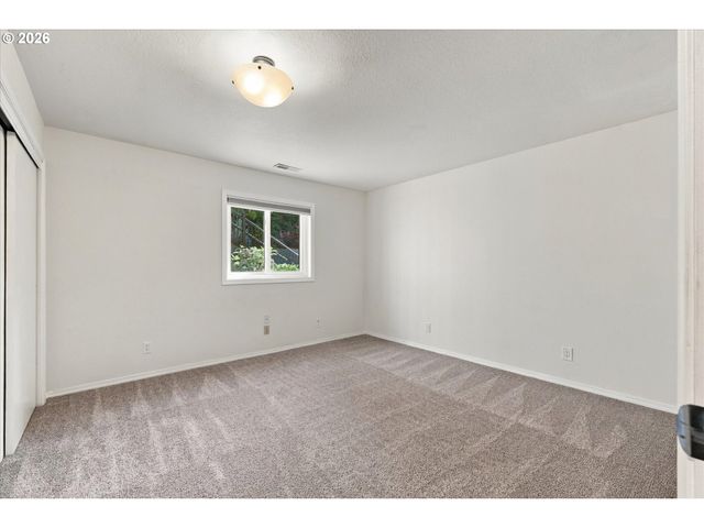 3310 Sw 175TH Ave, Beaverton, OR 97003