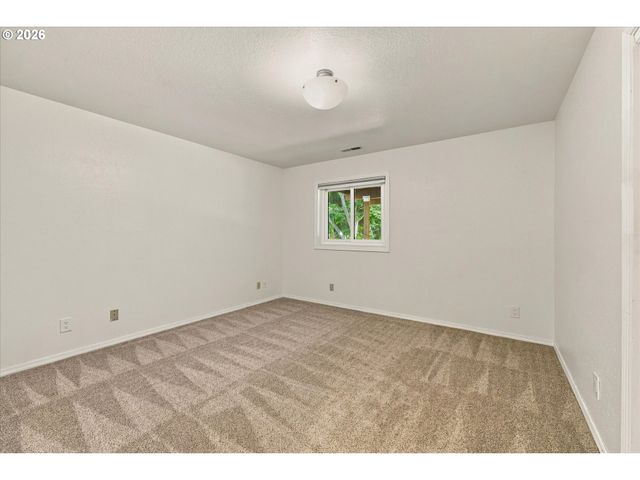 3310 Sw 175TH Ave, Beaverton, OR 97003