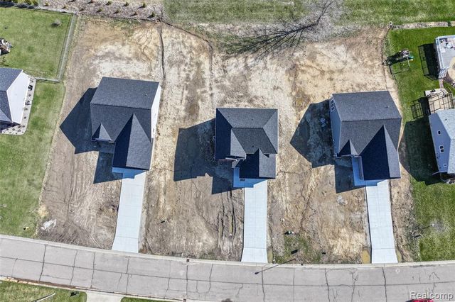 10198 Hunt Drive, Davison, MI 48423
