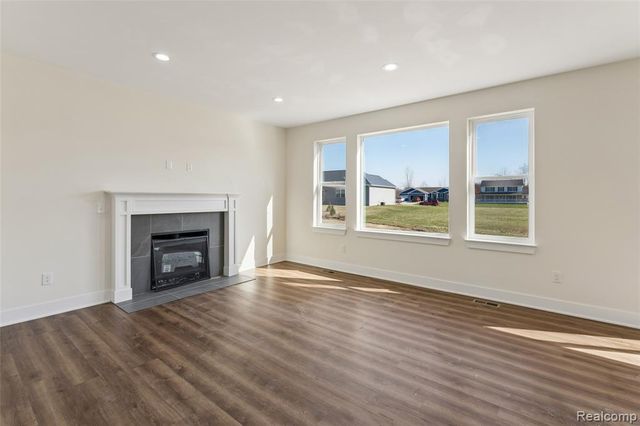 10198 Hunt Drive, Davison, MI 48423
