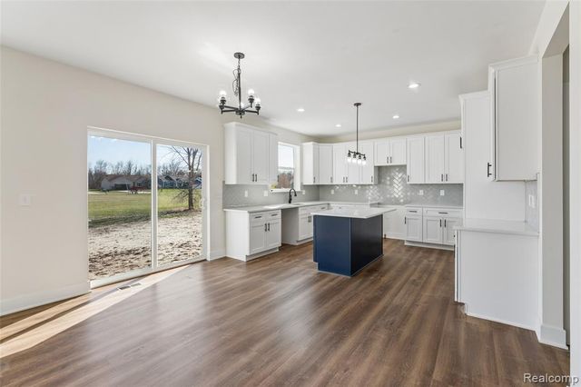 10198 Hunt Drive, Davison, MI 48423