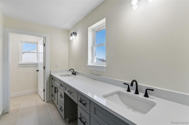 10198 Hunt Drive, Davison, MI 48423