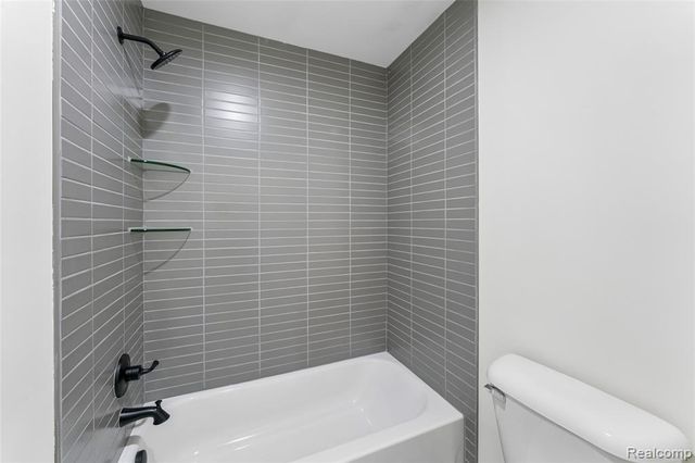 10198 Hunt Drive, Davison, MI 48423