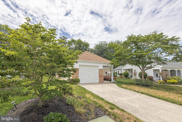 30 WINDSOR RD, Southampton, NJ 08088