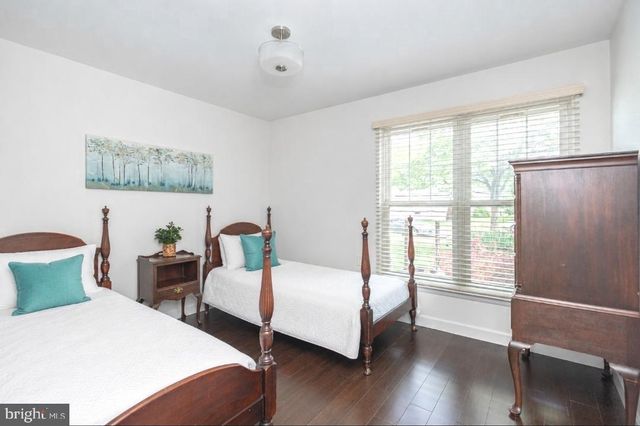 30 WINDSOR RD, Southampton, NJ 08088