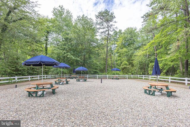 30 WINDSOR RD, Southampton, NJ 08088