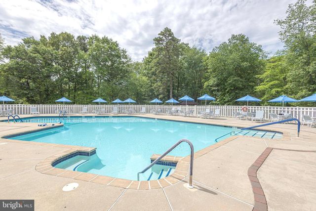 30 WINDSOR RD, Southampton, NJ 08088