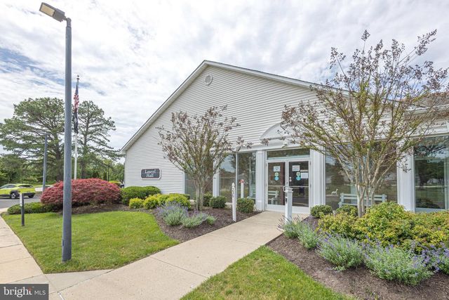 30 WINDSOR RD, Southampton, NJ 08088