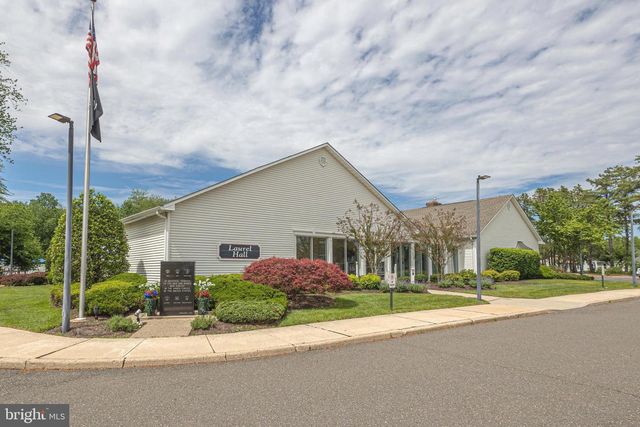 30 WINDSOR RD, Southampton, NJ 08088