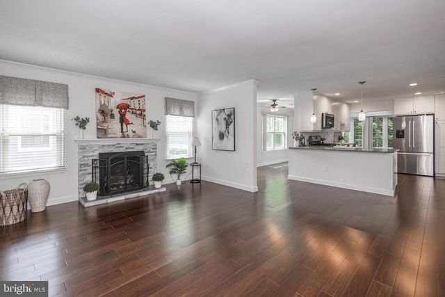 30 WINDSOR RD, Southampton, NJ 08088
