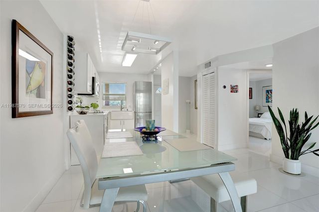 2931 E Sunrise Lakes Drive 109, Sunrise, FL 33322