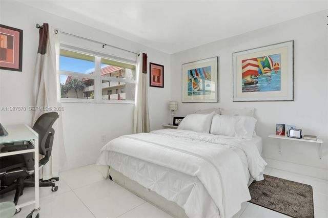 2931 E Sunrise Lakes Drive 109, Sunrise, FL 33322