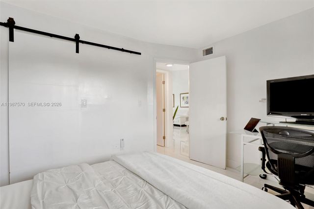 2931 E Sunrise Lakes Drive 109, Sunrise, FL 33322