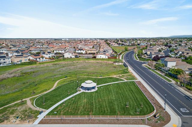 4265 Hydra Cir, Roseville, CA 95747