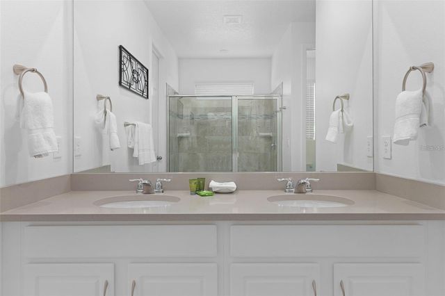 8904 CAROLINE BAY COURT, Kissimmee, FL 34747