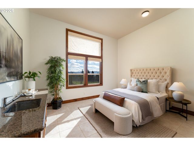 16225 Ne WILKERSON Way, Newberg, OR 97132