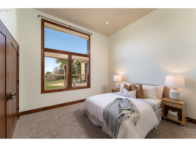 16225 Ne WILKERSON Way, Newberg, OR 97132