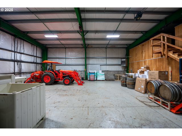 16225 Ne WILKERSON Way, Newberg, OR 97132