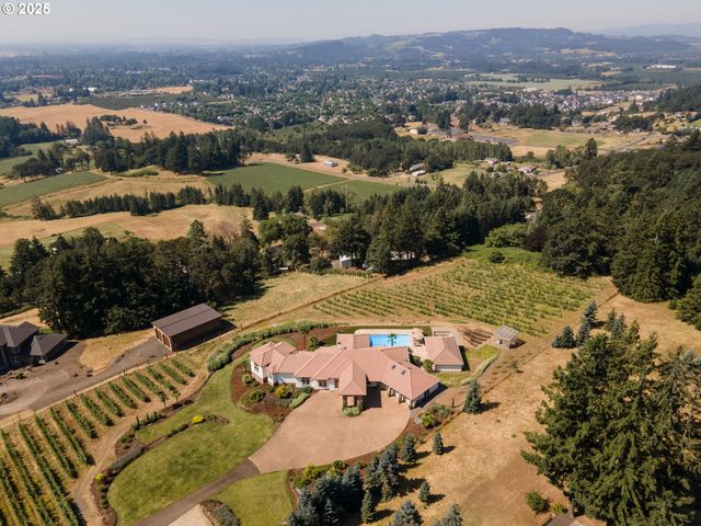 16225 Ne WILKERSON Way, Newberg, OR 97132