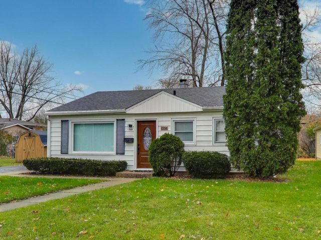 1536 Walnut Drive, Woodstock, IL 60098