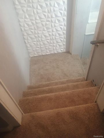 1205 STOCKER Avenue, Flint, MI 48503