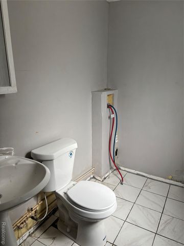 1205 STOCKER Avenue, Flint, MI 48503