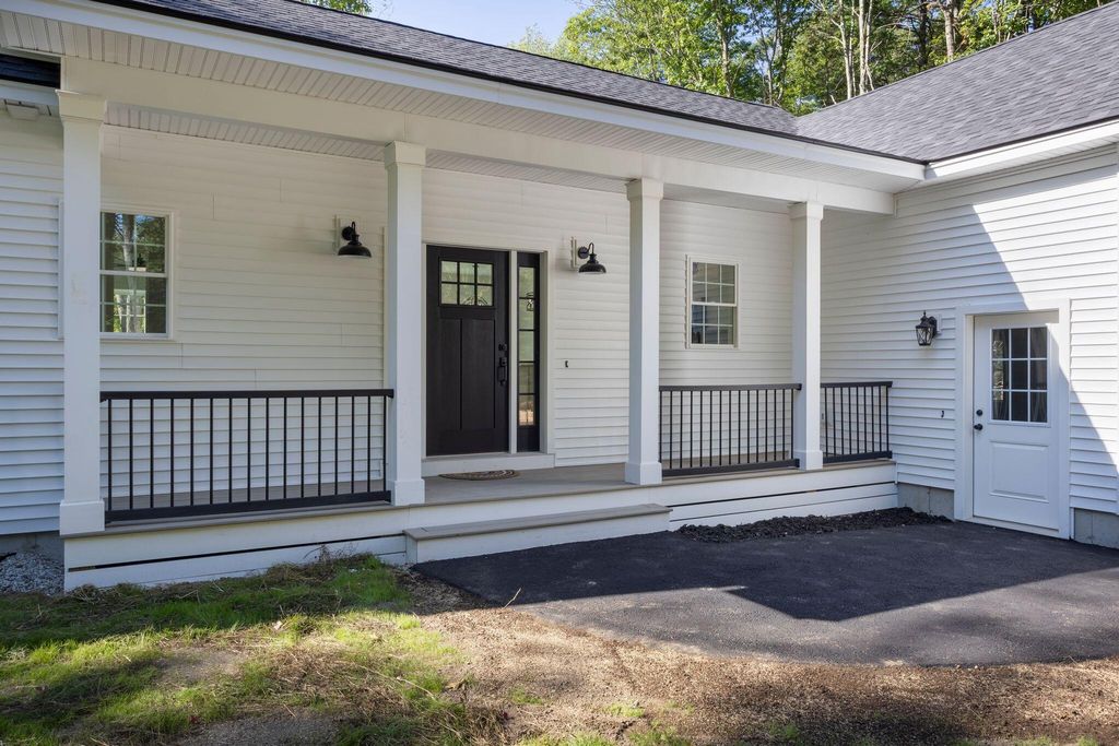 11 Chestnut Street, Old Orchard Beach, ME 04064 — photo 4