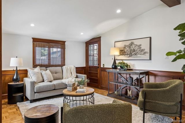4009 S Logan Street, Englewood, CO 80113