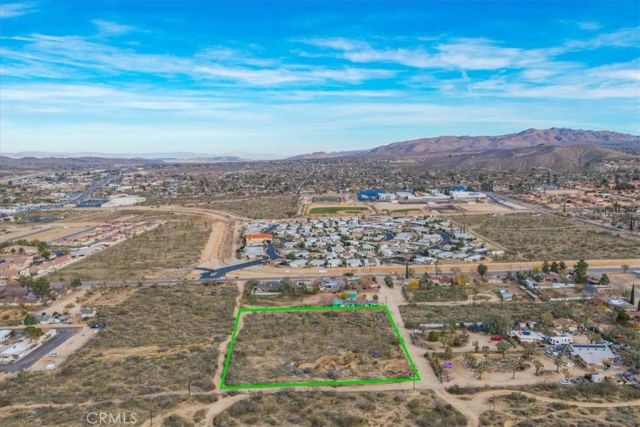 8129 Stardust, Yucca Valley, CA 92284